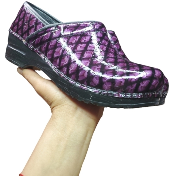 Sanita Professional Pheobe Purple Work Shoes Size 37 or US 6 NWOB - Picture 4 of 6